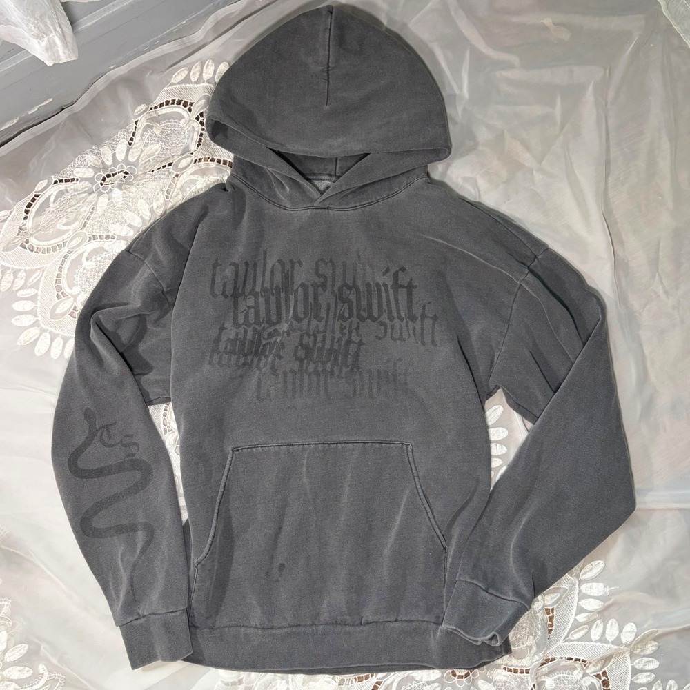 Taylor Swift Reputation Grey Mineral Wash Snake Graphic Hoodie Size M/L